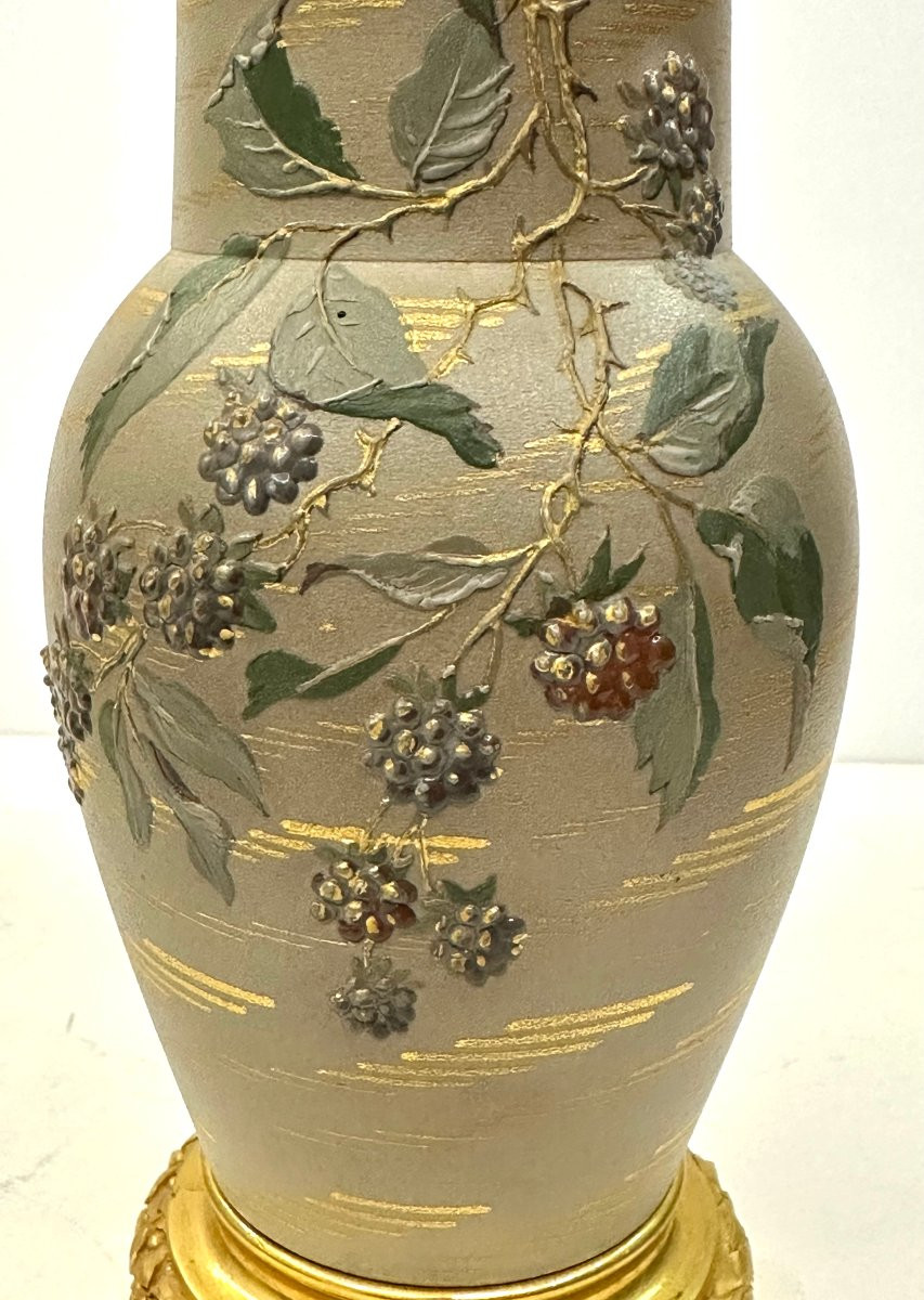 PAIRE DE VASES EN GRES FIN ET BRONZE DORE - PORCELAINE DU BERRY - ALFRED HACHE - 1885-1903-photo-2