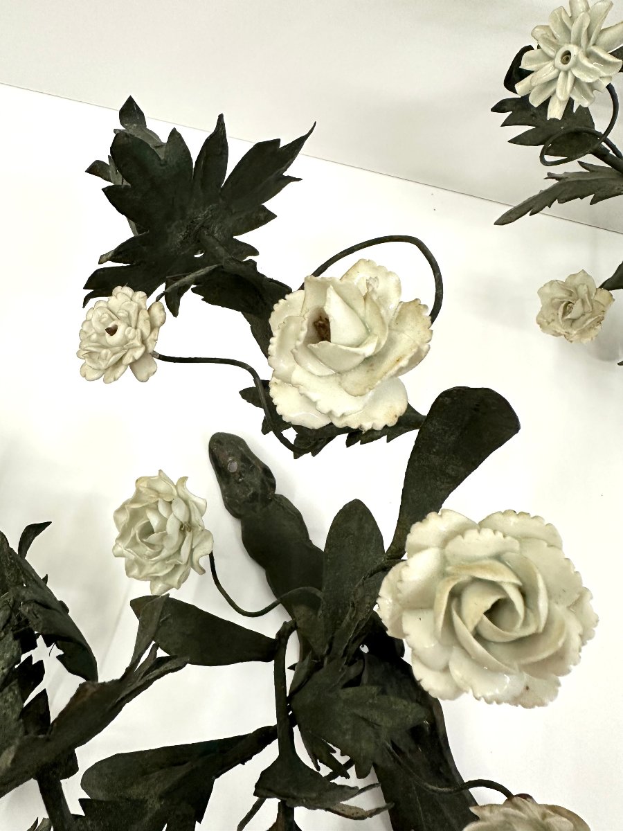 Pair Of Wall Sconces - Lacquered Sheet Metal And Porcelain Flowers - Early 20th Century-photo-2