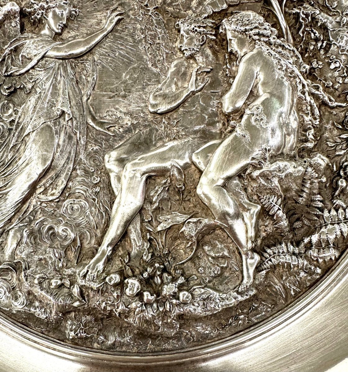 GRAND PLAT CUIVRE ARGENTE - ELKINGTON & CO - BOUCLIER DE MILTON - VERS 1880-photo-4