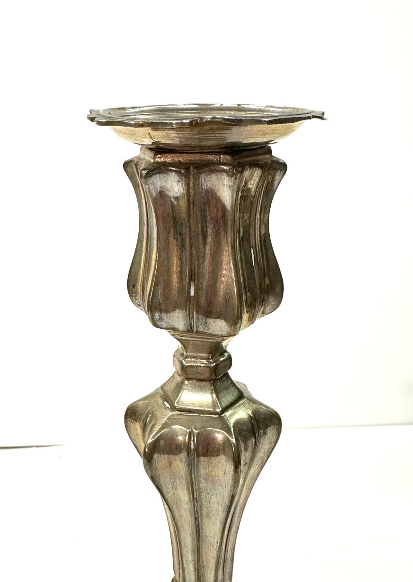 PAIRE DE BOUGEOIRS - BRONZE ARGENTE - EPOQUE REGENCE/LOUIS XV -photo-1
