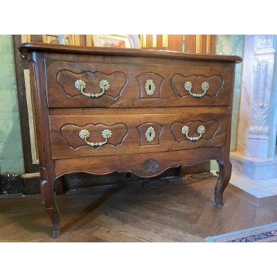 18th Century Curved Sauteuse Commode
