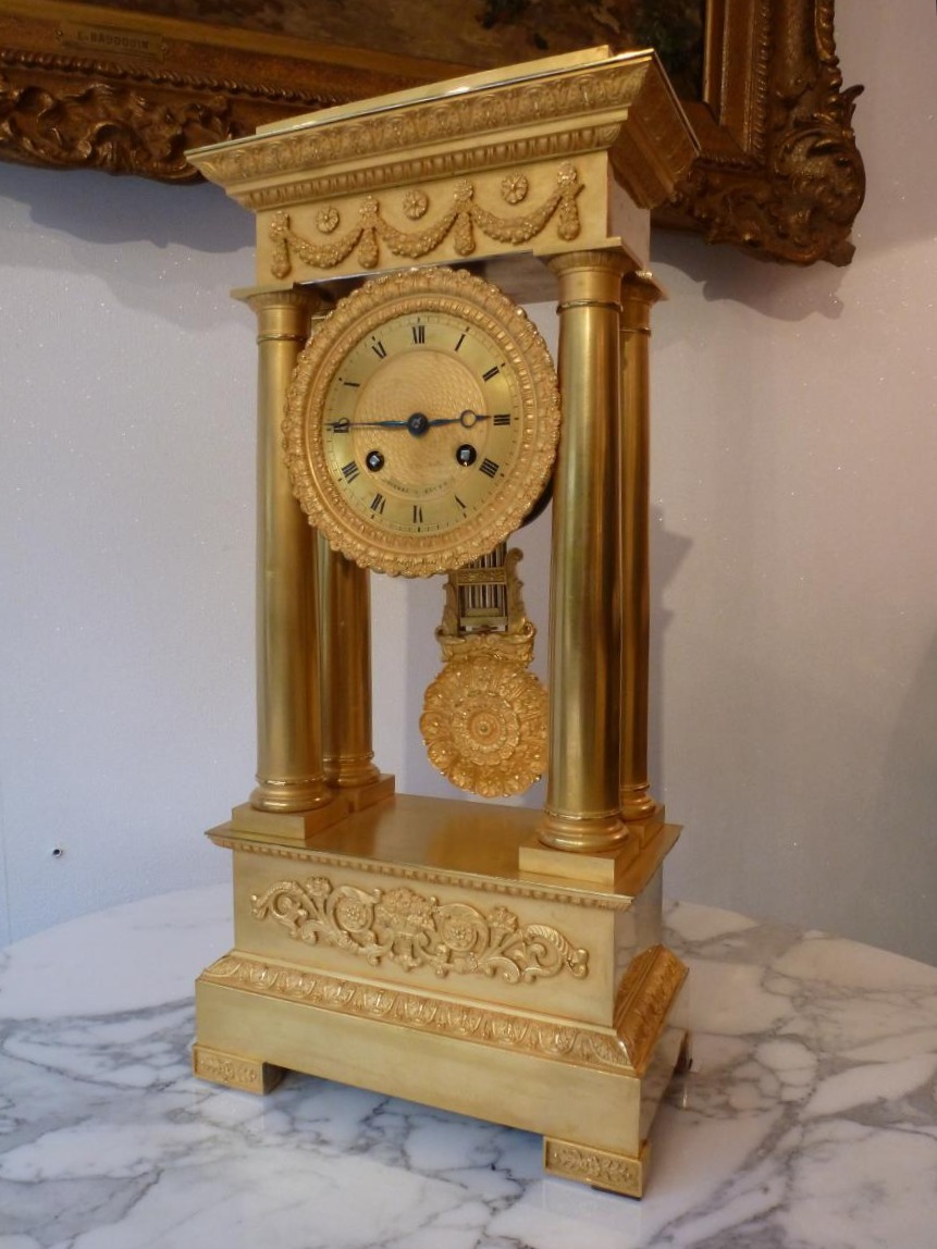 Pendule Portique Bronze Doré époque Restauration
