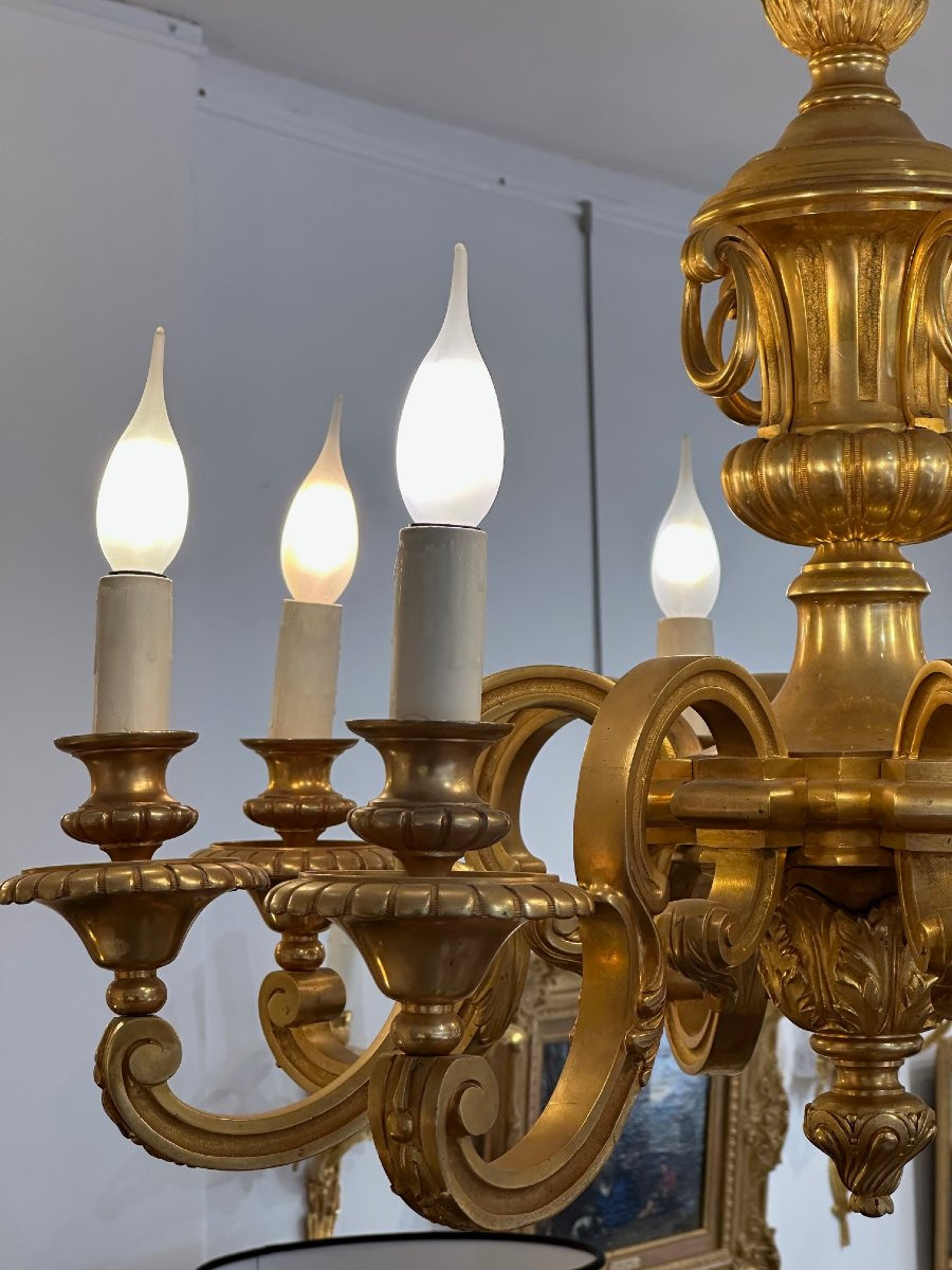 Lustre à 8 lumières en bronze doré de style Louis XVI-photo-4