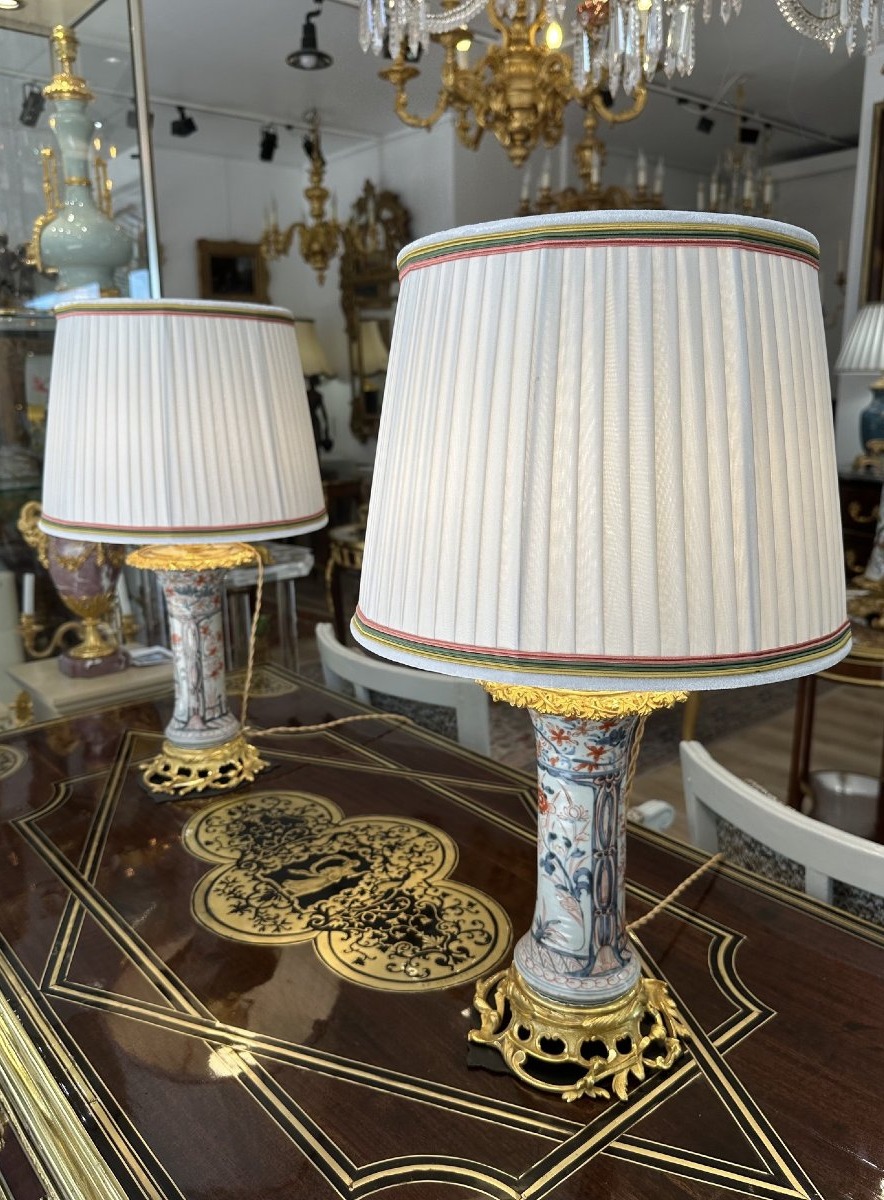 Pair Of Chinese Porcelain Lamps-photo-2