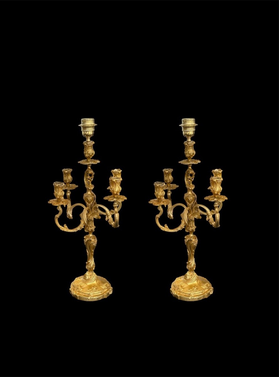 Paire de candélabres de style Louis XV