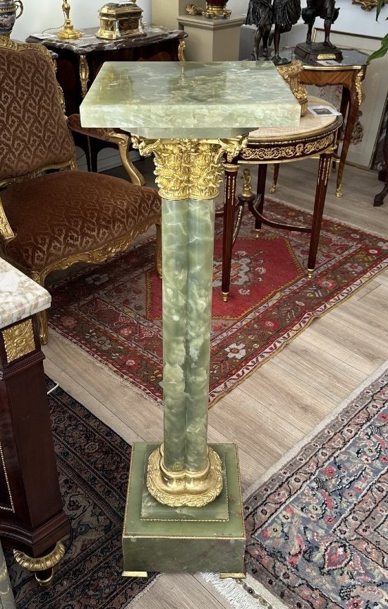 Column Made Of Green Onyx And Gilded Bronze-photo-2