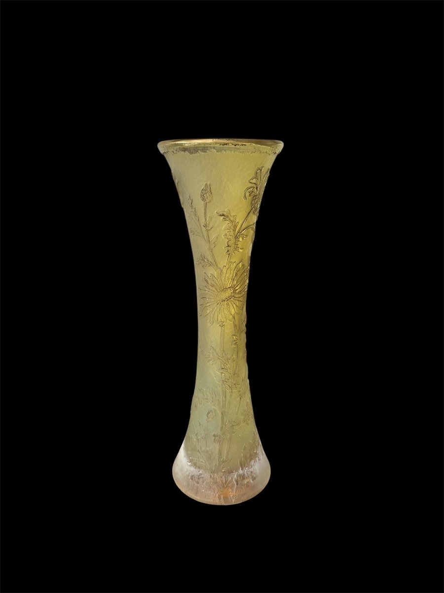 Daum Nancy "marguerites" Vase
