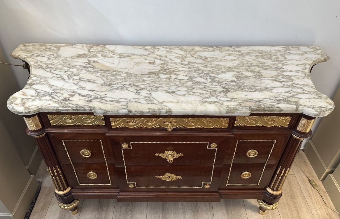 Grande commode attribué à Riesener-photo-3