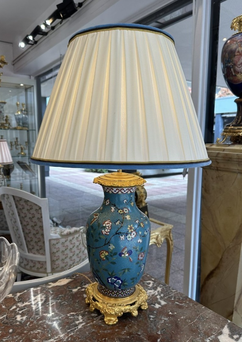 Pair Of 19th-century Chinese Cloisonné Lamps-photo-2