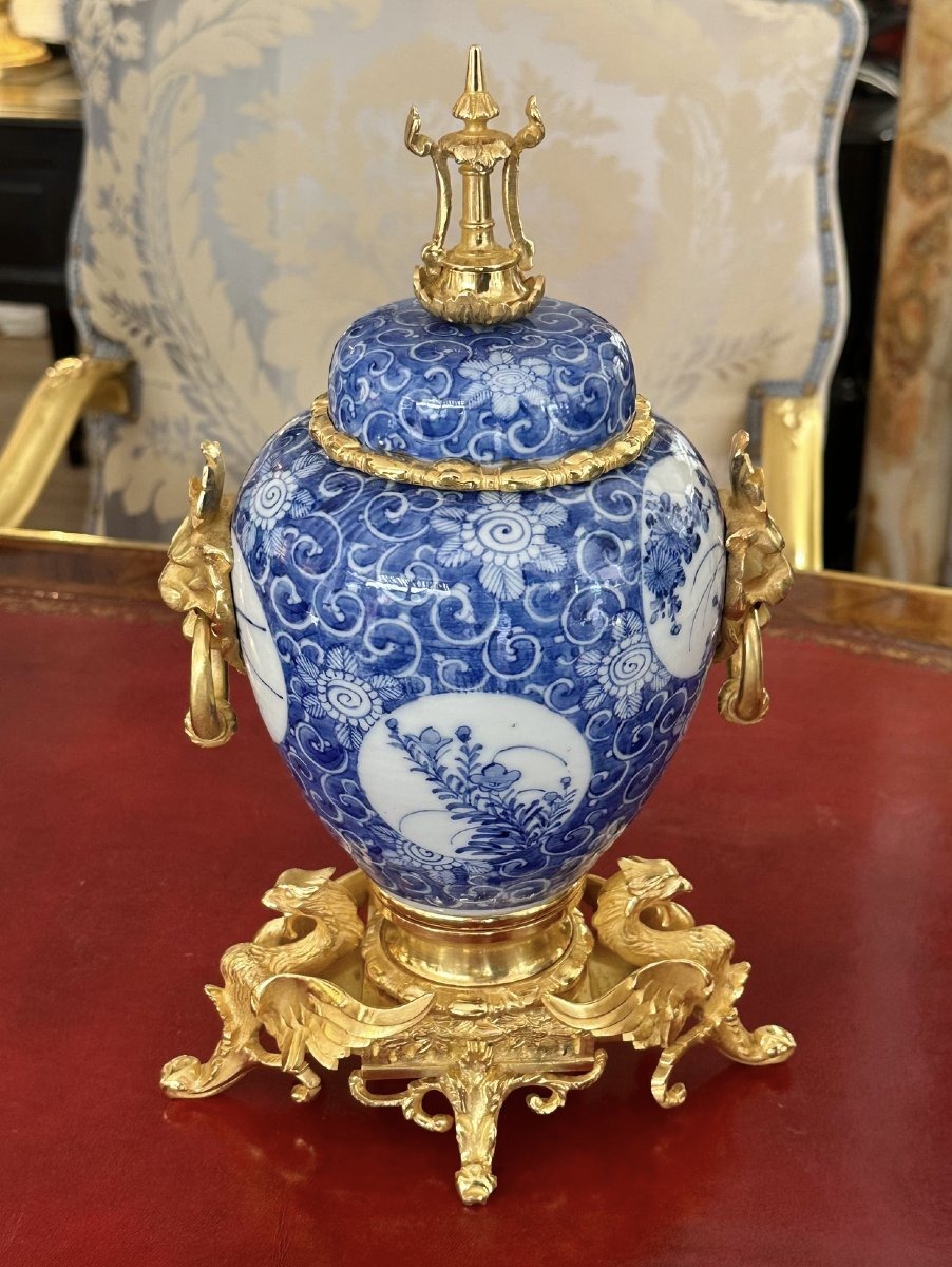 Paire de vases en porcelaine de Chine bleu et blanc-photo-2
