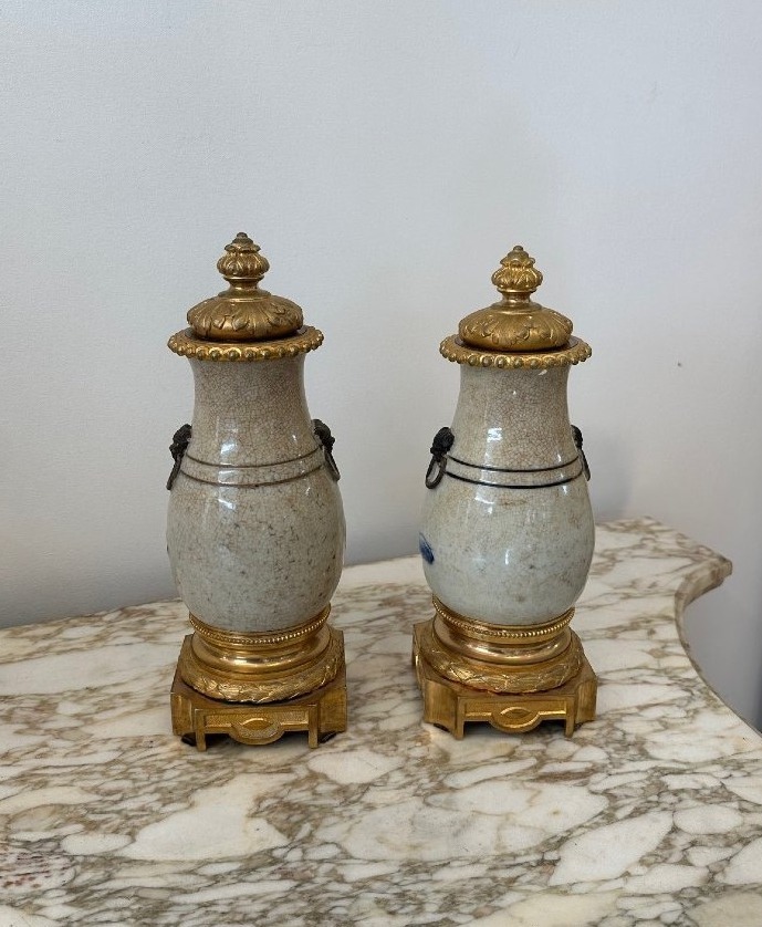 Paire de cassolettes en porcelaine craquelée -photo-1