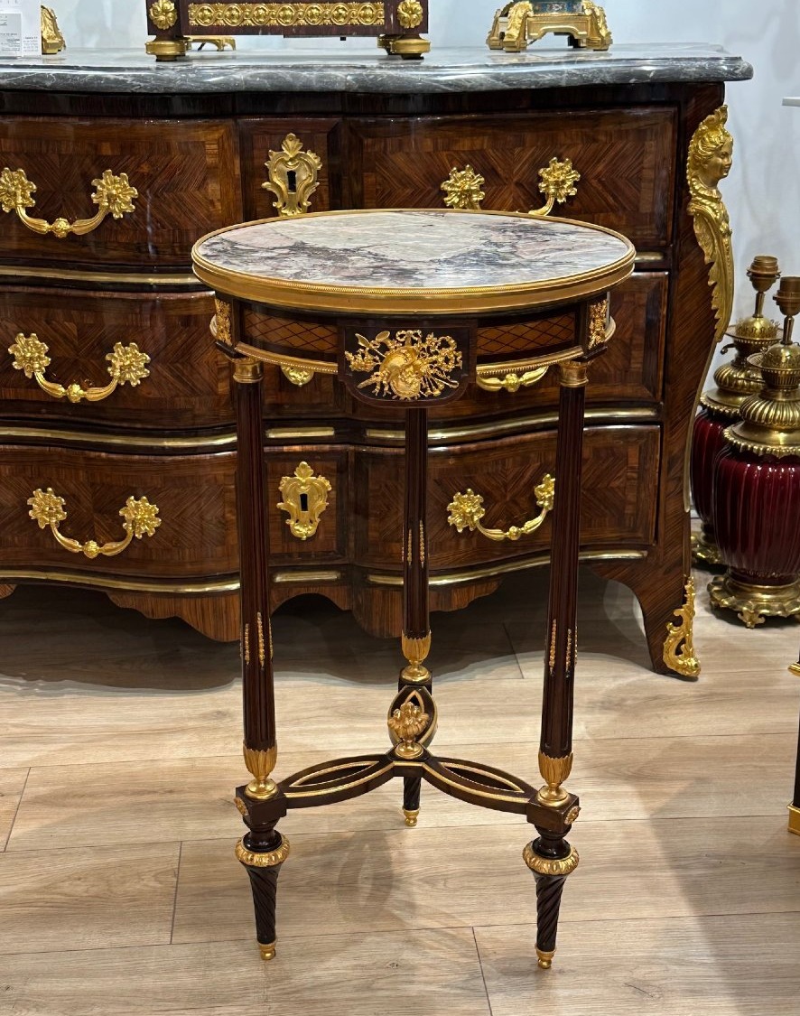 Circular Tripod Side Table-photo-3