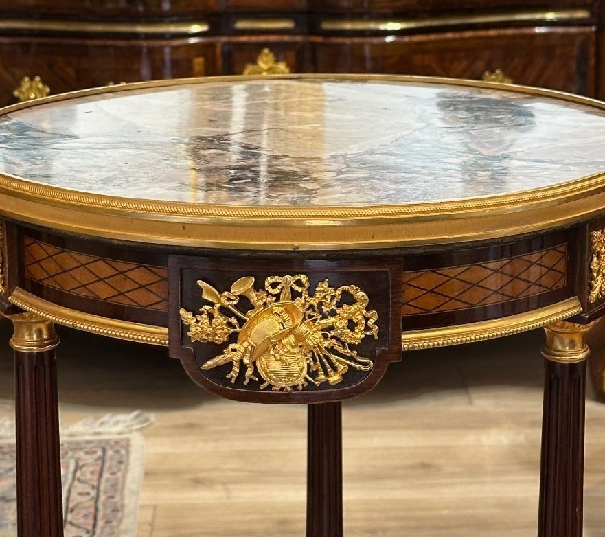 Circular Tripod Side Table-photo-4