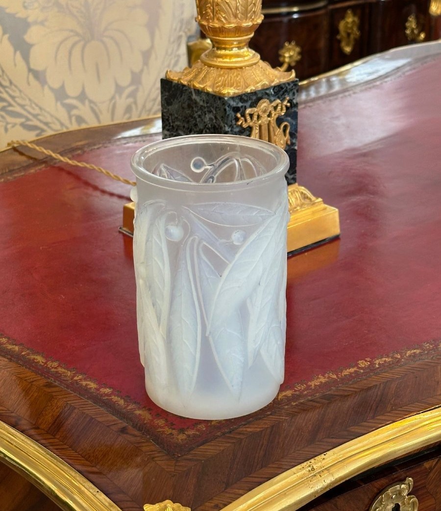 Lalique Vase -photo-2