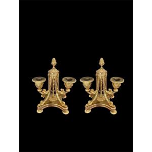 Pair de bougeoirs en bronze doré