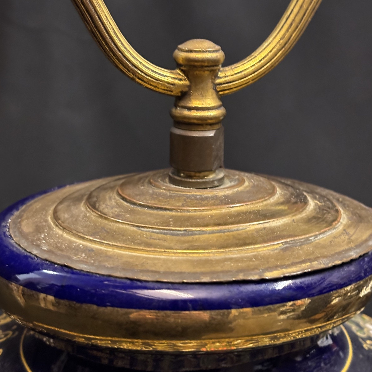 Lampe en faience de Satsuma à décor paysager d'un côté et de 3 geishas de l'autre , Japon XXème-photo-4