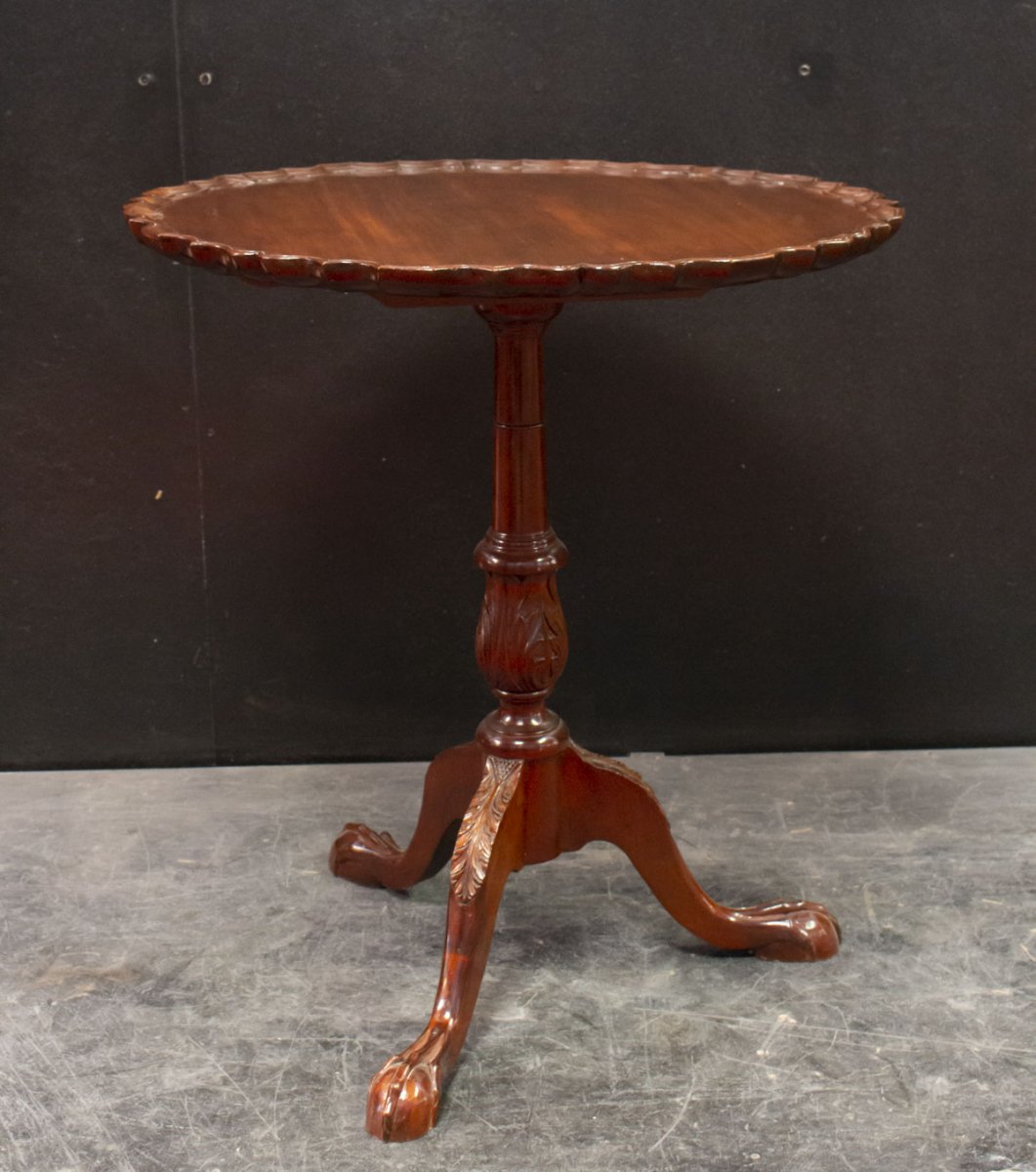 Circular Pedestal Mahogany Wood XVIIIth Swivel Tray