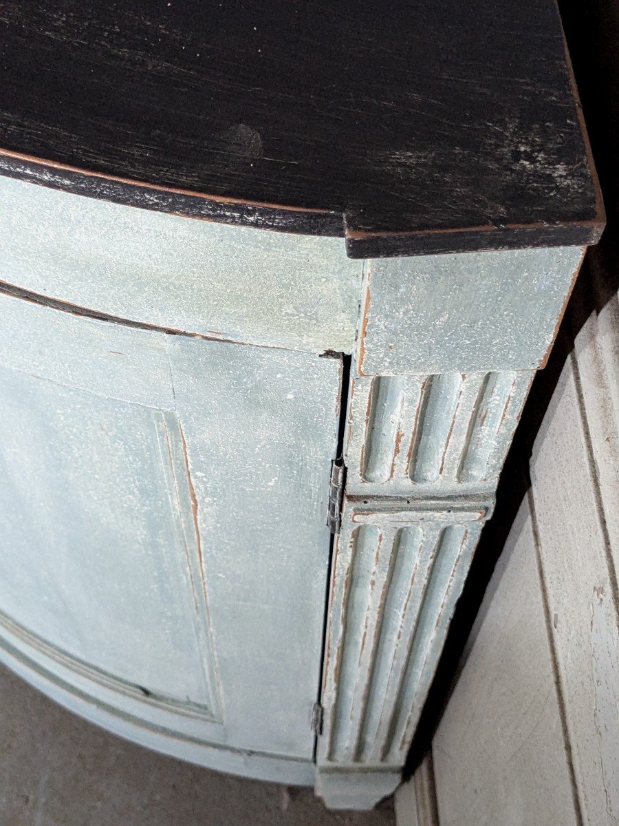 Louis XVI Corner-photo-2