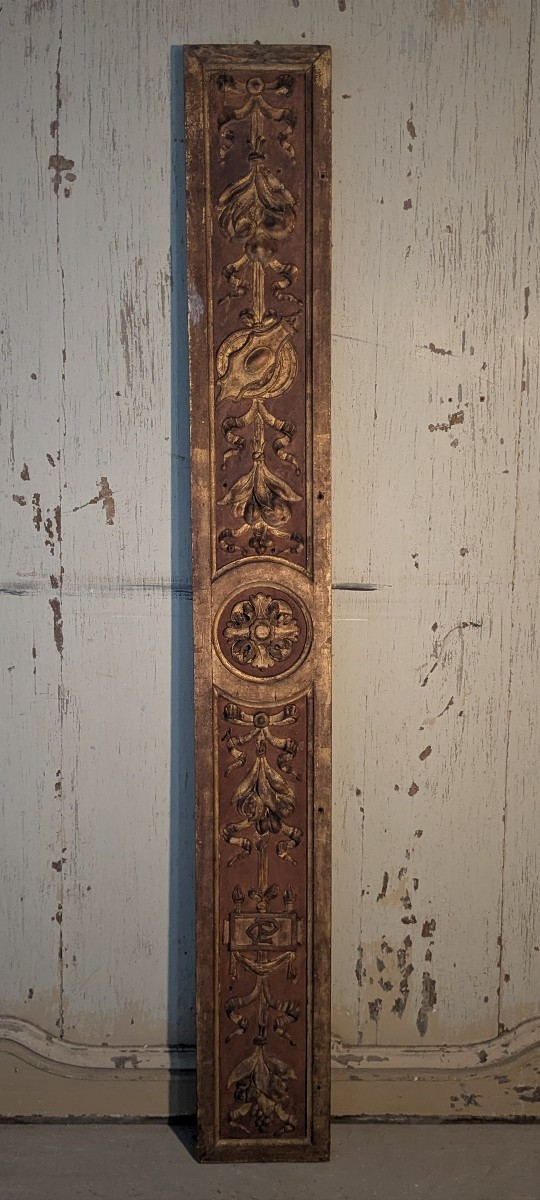 Grande chute en bois sculpté 18 ème siècle