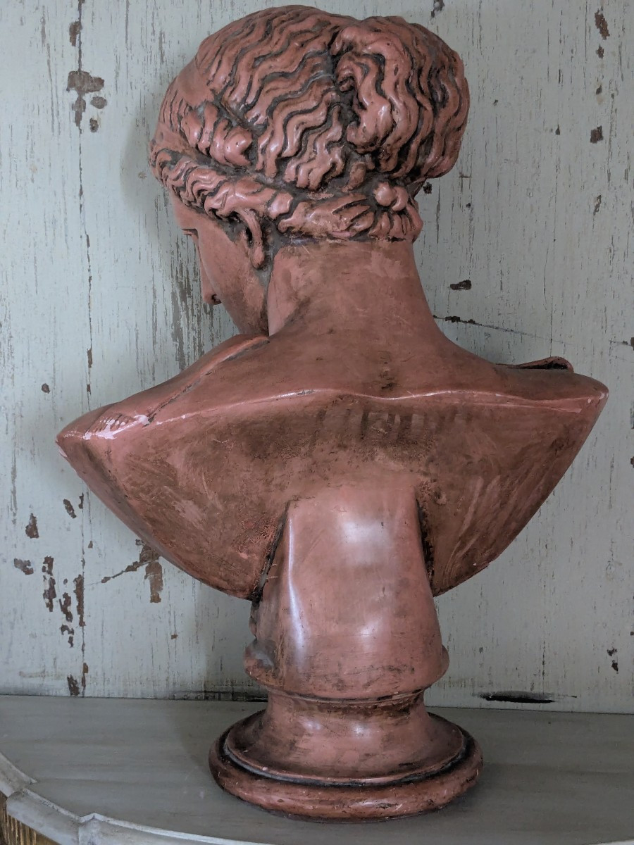 Imposing Studio Plaster -photo-1