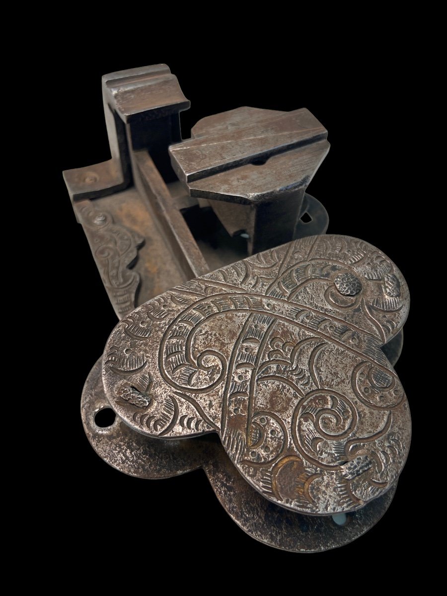Small Sliding Door Lock. In Wrought Iron. 19th Century.
