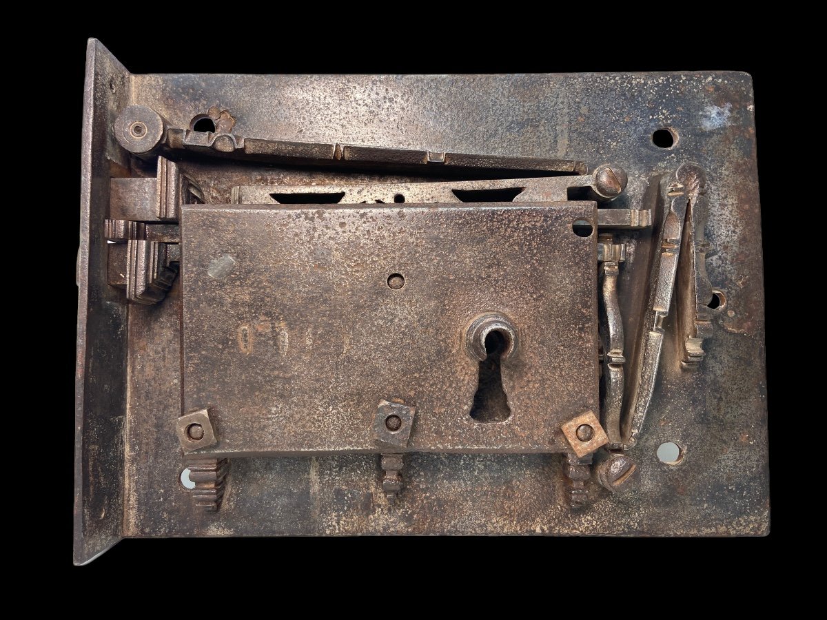 Slide Lock With Complex Interior - 17/18th Century-photo-4