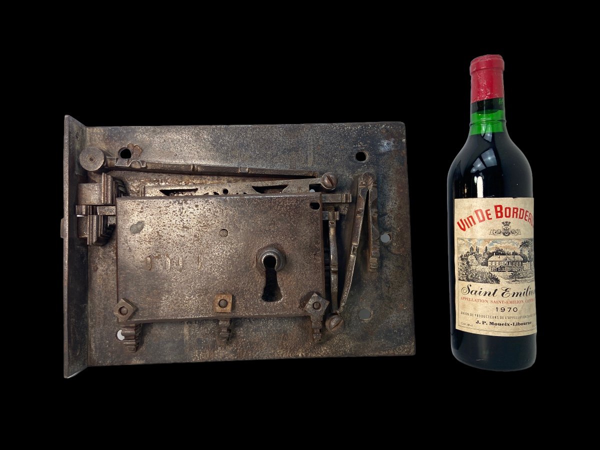 Slide Lock With Complex Interior - 17/18th Century-photo-7