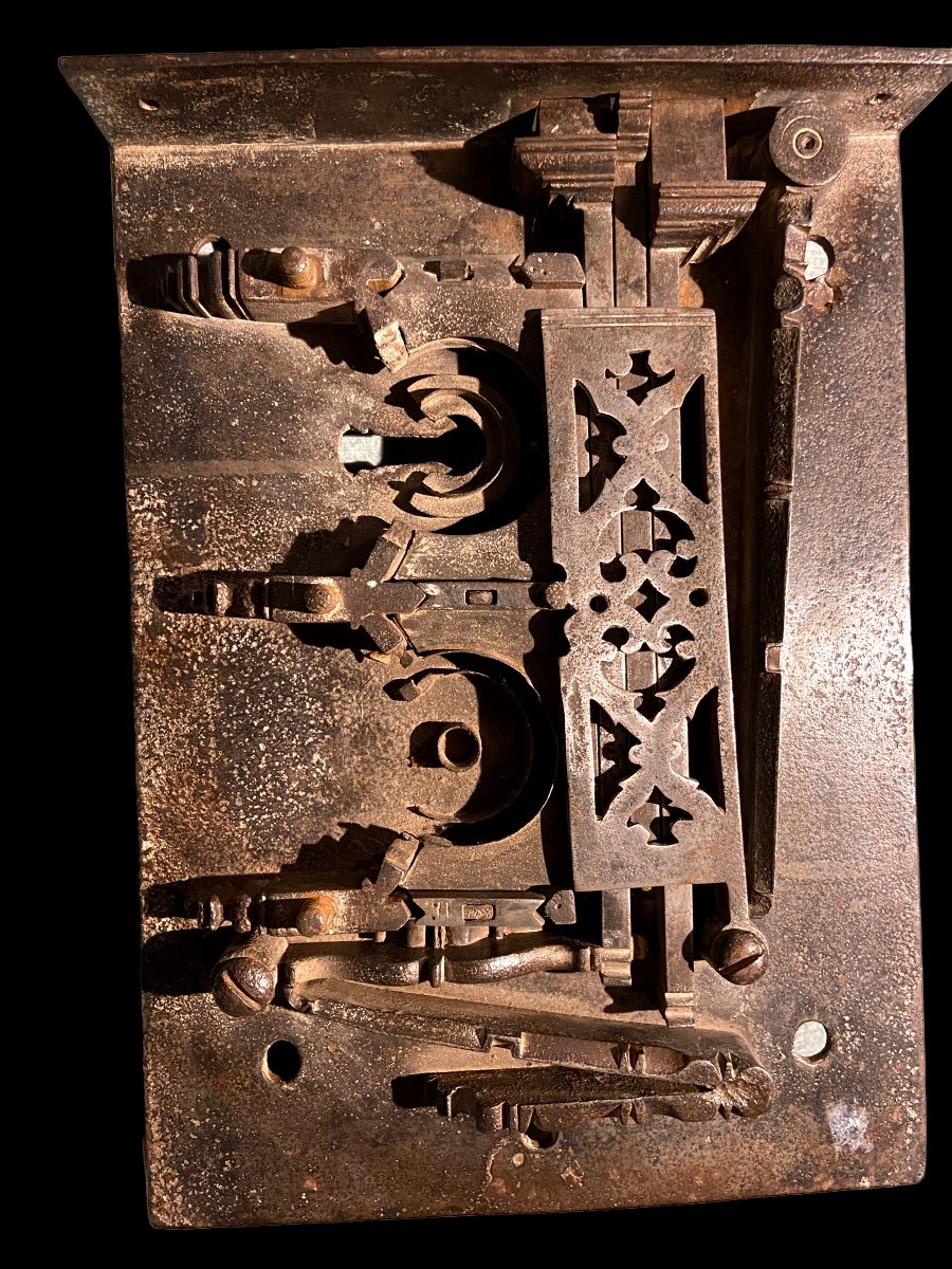Slide Lock With Complex Interior - 17/18th Century-photo-3