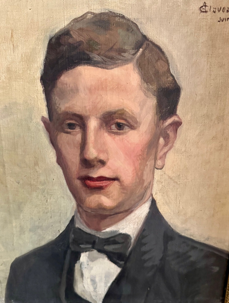 Portrait Of A Young Man In A Bow Tie, 1924-photo-4