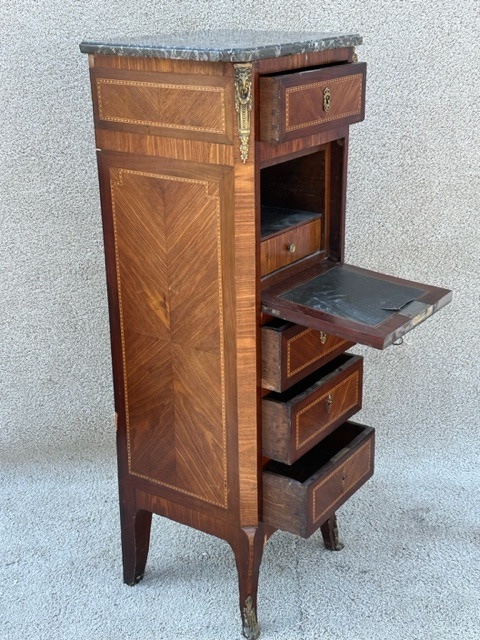 Secretary-photo-3