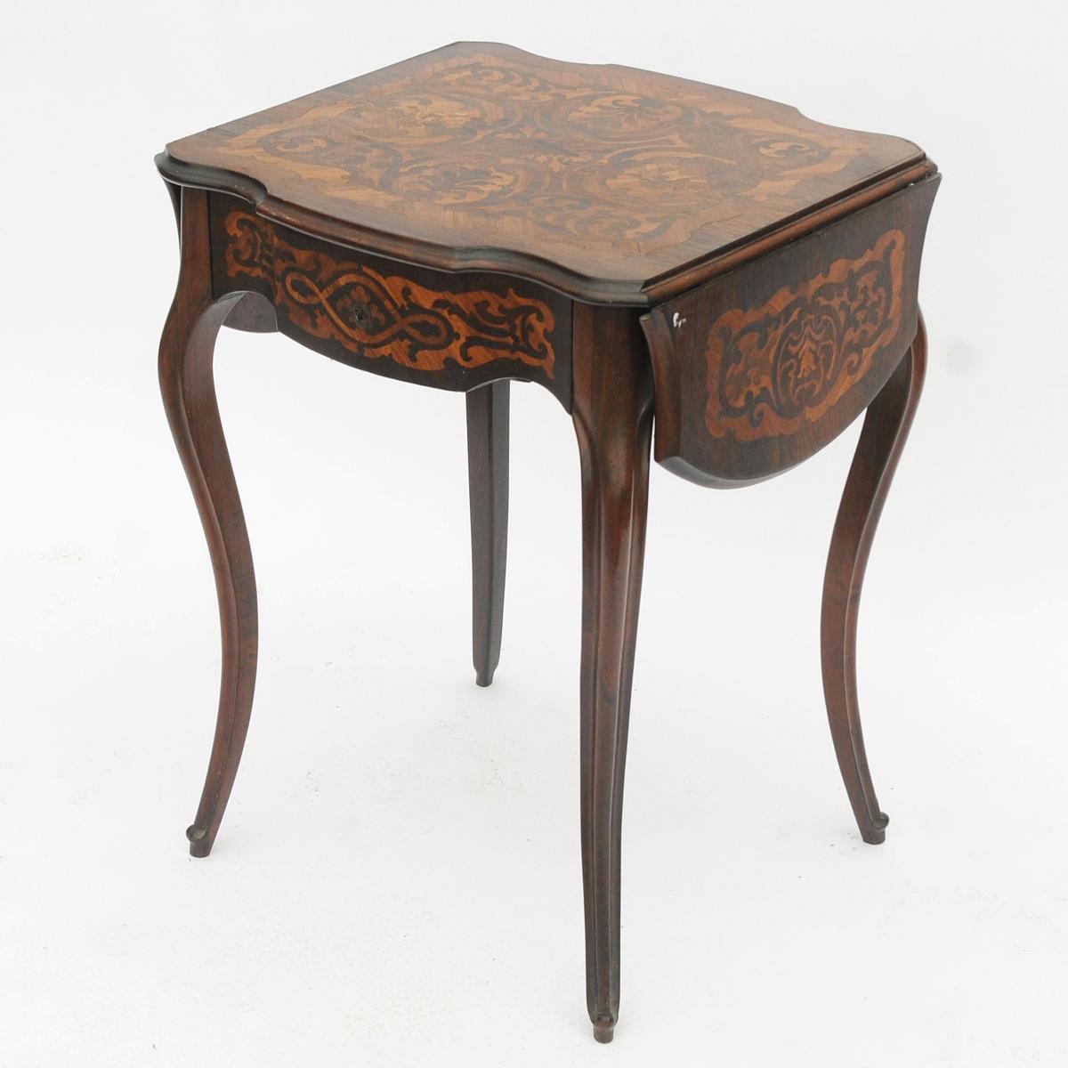 Table De Milieu