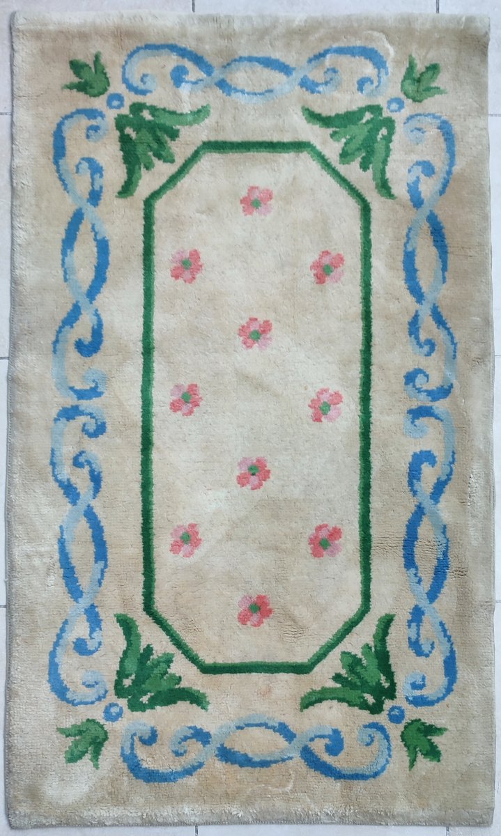 Tapis Français dans le goût de la savonnerie 