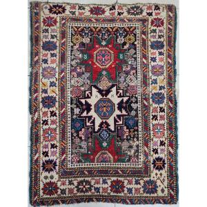 Fragment de tapis du Caucase 