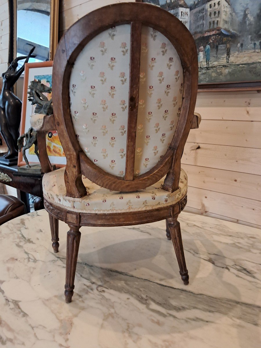 Paire De Fauteuils A Medaillons Epoque Louis XVI-photo-7