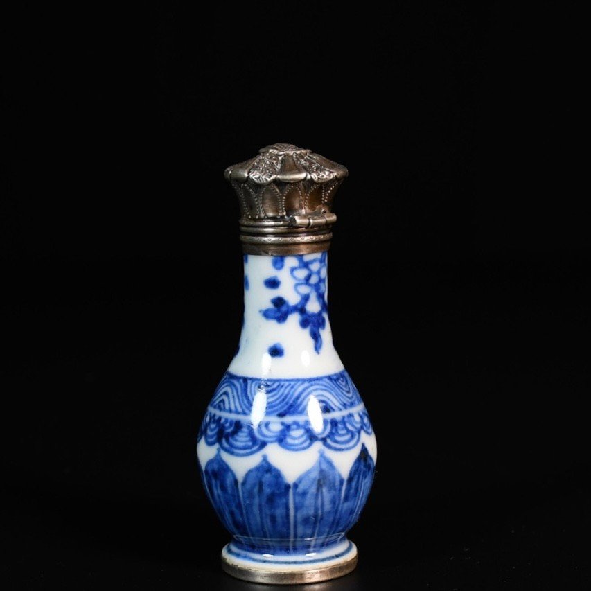 Flacon En Porcelaine à Décor Bleu Et Blanc De Frises  - Chine XVIIIe Période Kangxi-photo-3