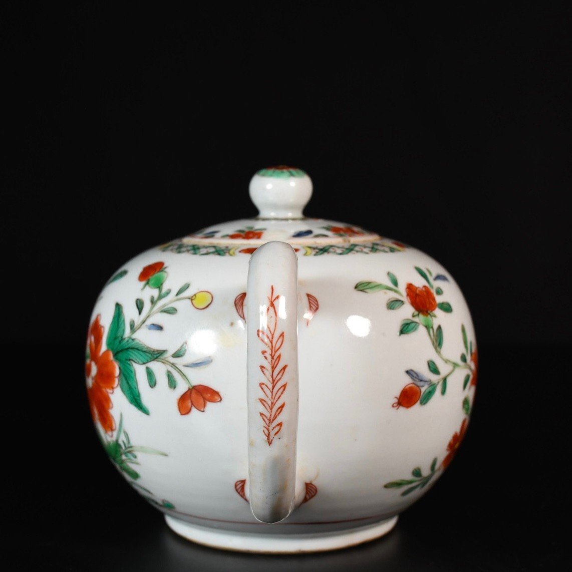 Large Porcelain Teapot With Famille Verte Enamels - China 18th Century Kangxi Period-photo-3