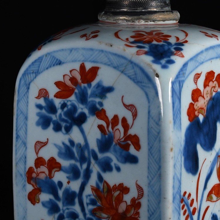 Large Porcelain Gin Bottle With Imari Decor - China XVIII Kangxi Period-photo-4