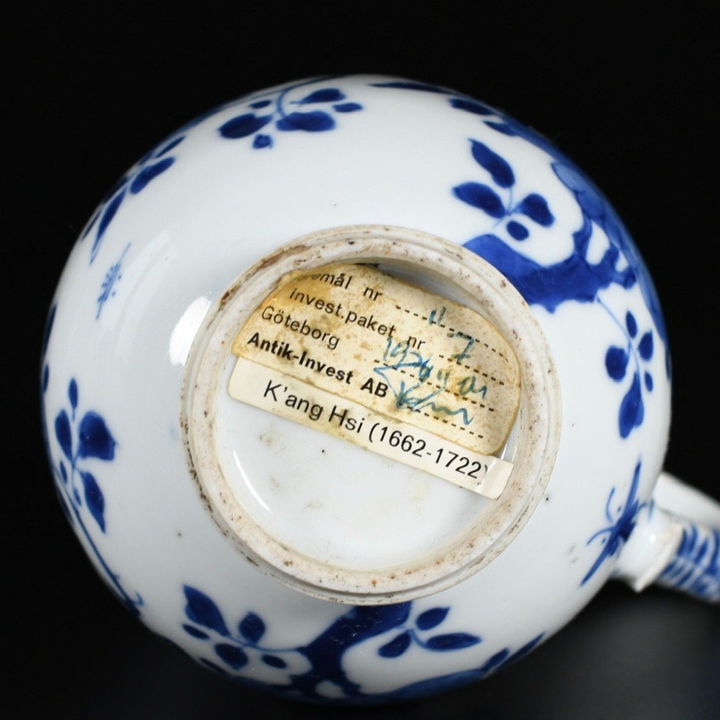 Porcelain Mug With Blue And White Decor Of Flowers - China 18th Kangxi Period (1661-1722)-photo-8