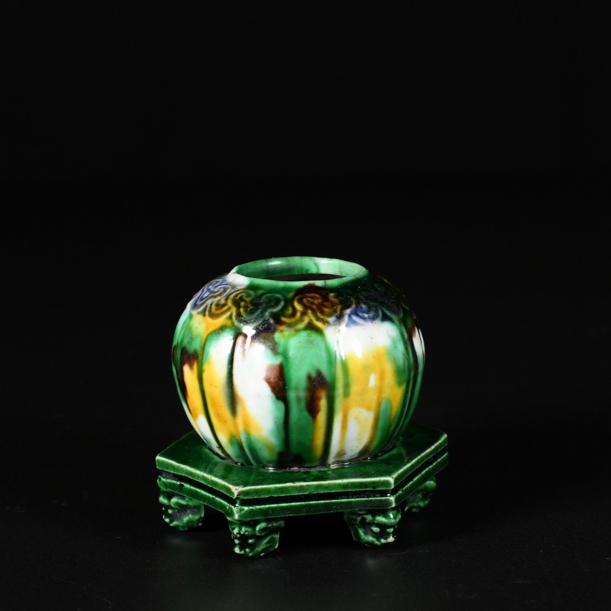 Porcelain Water Pot With Sancai And Blue Enamels - China 18th Century Kangxi Period-photo-4