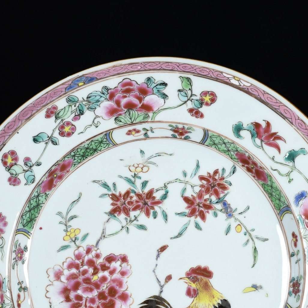 Famille Rose Plate Decorated With A Cockerel - China 18th Century, Yongzheng Period -photo-2