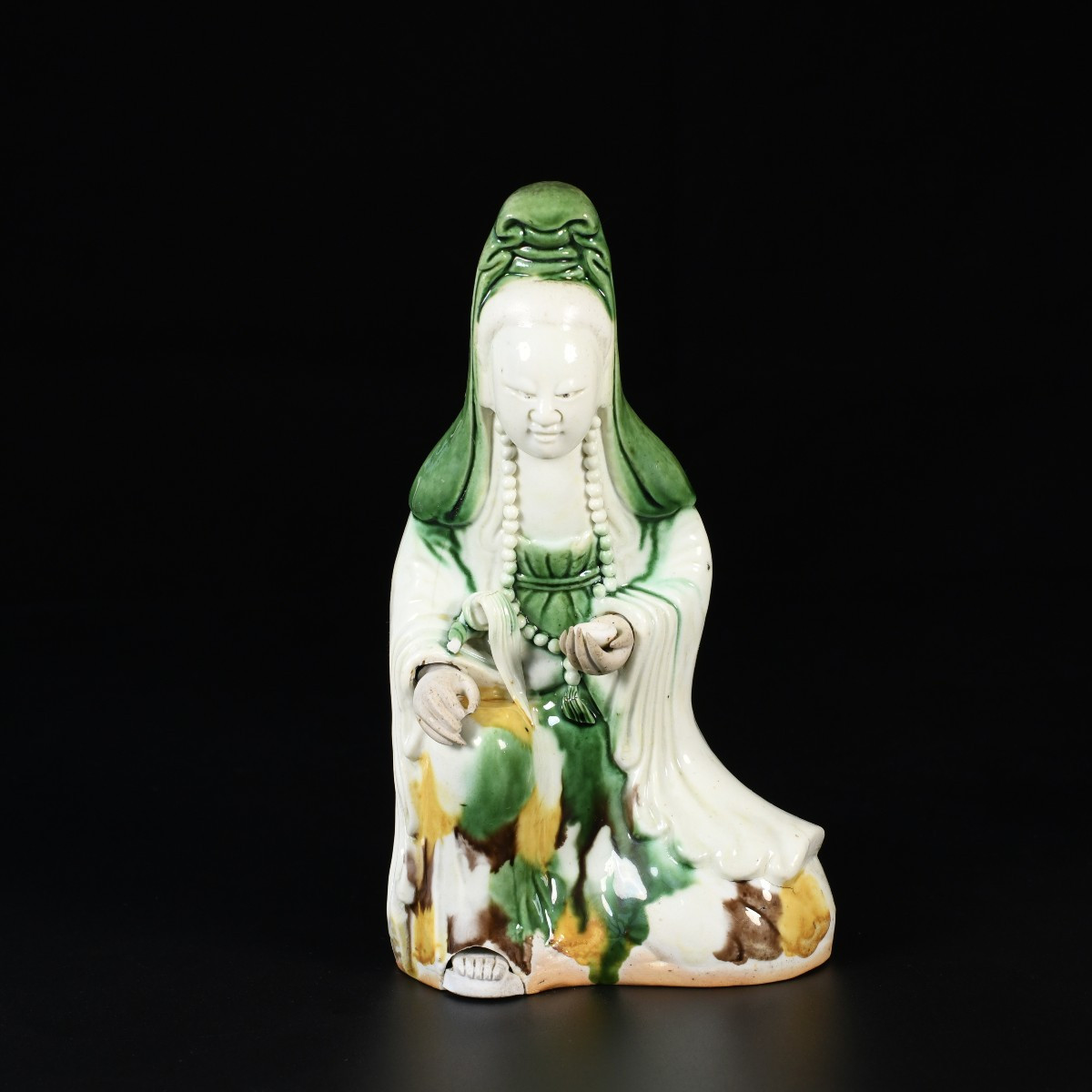 Famille Verte Figure Of Guanyin - China 18th, Century Kangxi Period