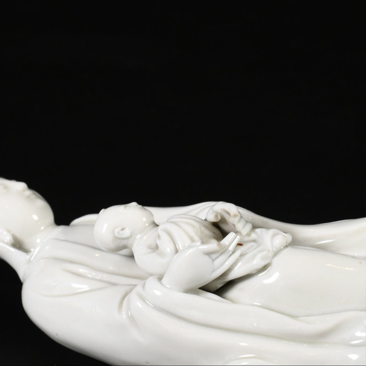 Blanc De Chine Figure Of Guanyin With A Child - China 17th Late Ming Dynasty Circa 1640-photo-7