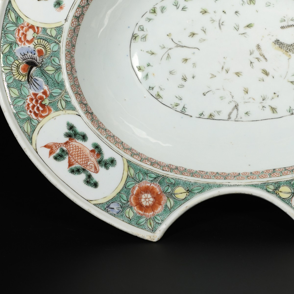 Plat à barbe aux émaux de la Famille Verte - Chine XVIIIe Période Kangxi-photo-4