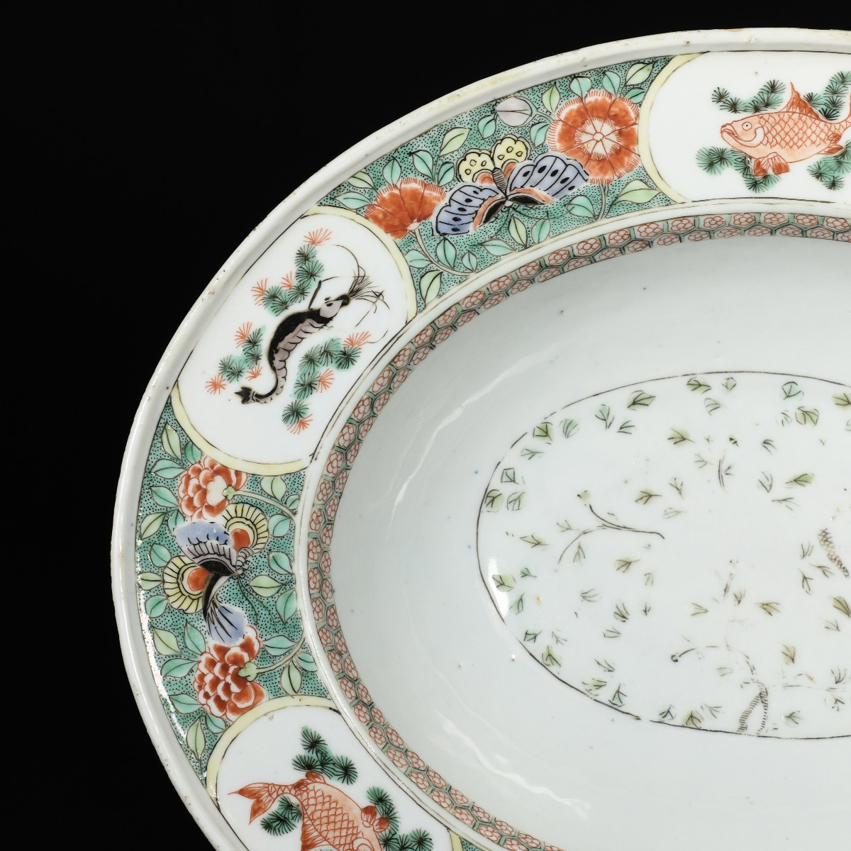 Plat à barbe aux émaux de la Famille Verte - Chine XVIIIe Période Kangxi-photo-1