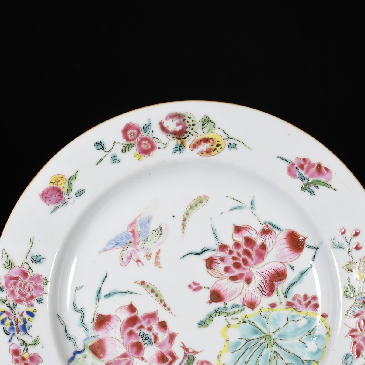 A Famille Rose Plate Decorated With Lotus And Mandarin Ducks - China, 18th Yongzheng Period-photo-2