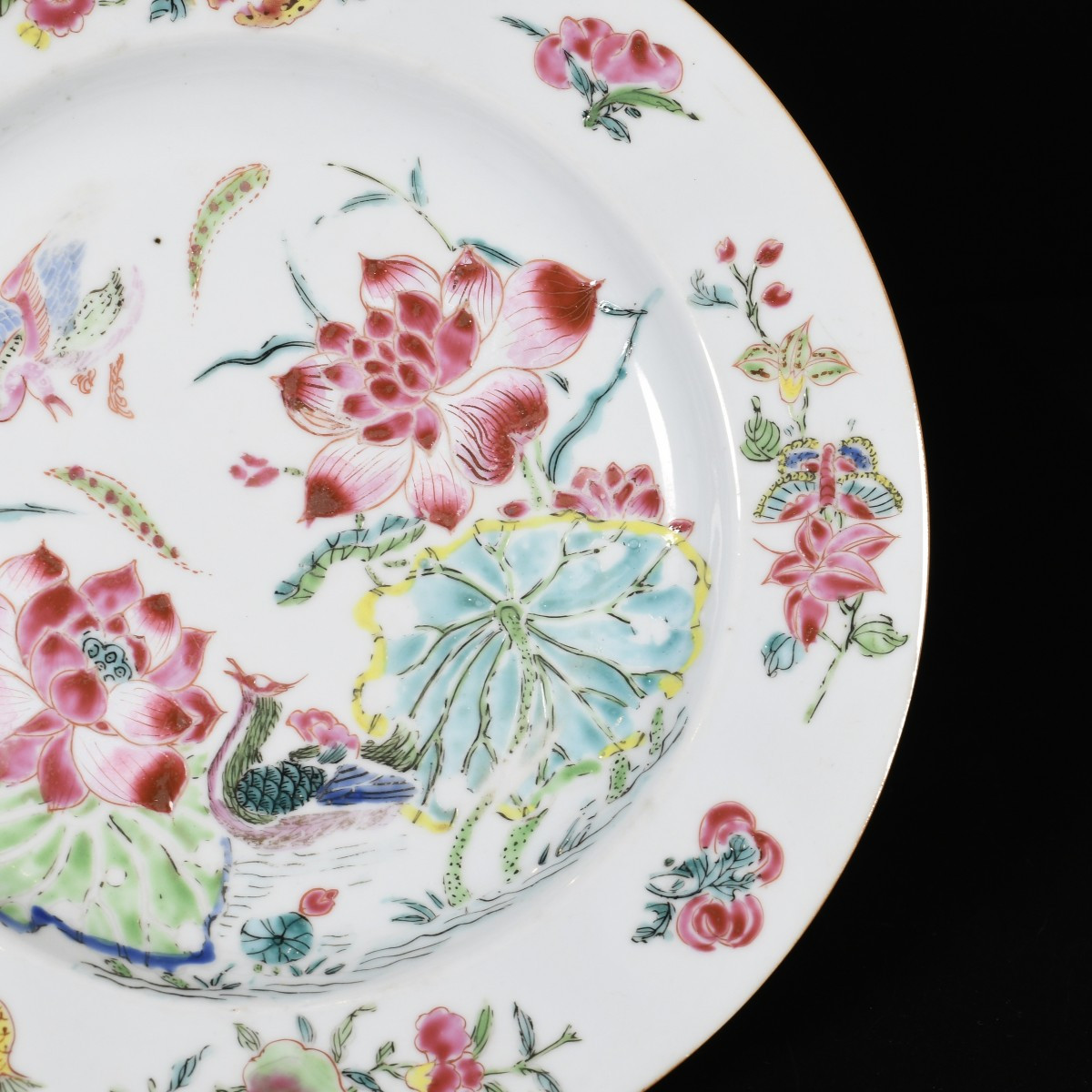A Famille Rose Plate Decorated With Lotus And Mandarin Ducks - China, 18th Yongzheng Period-photo-3