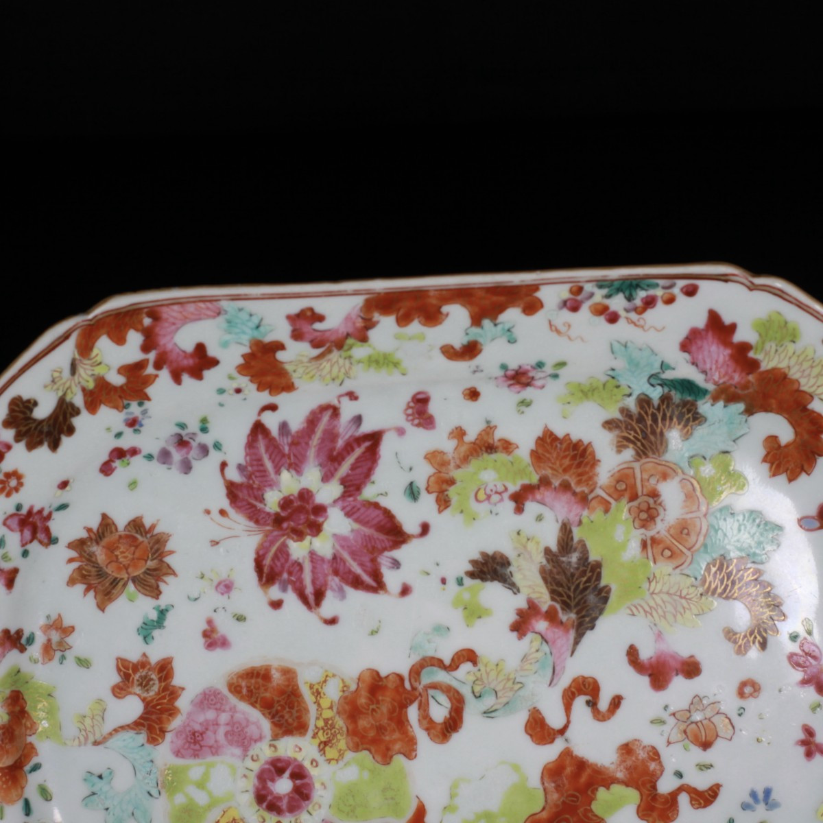 A "pseudo Tobacco Leaf" Octogonal Dish - China, 18th Qianlong Period-photo-3