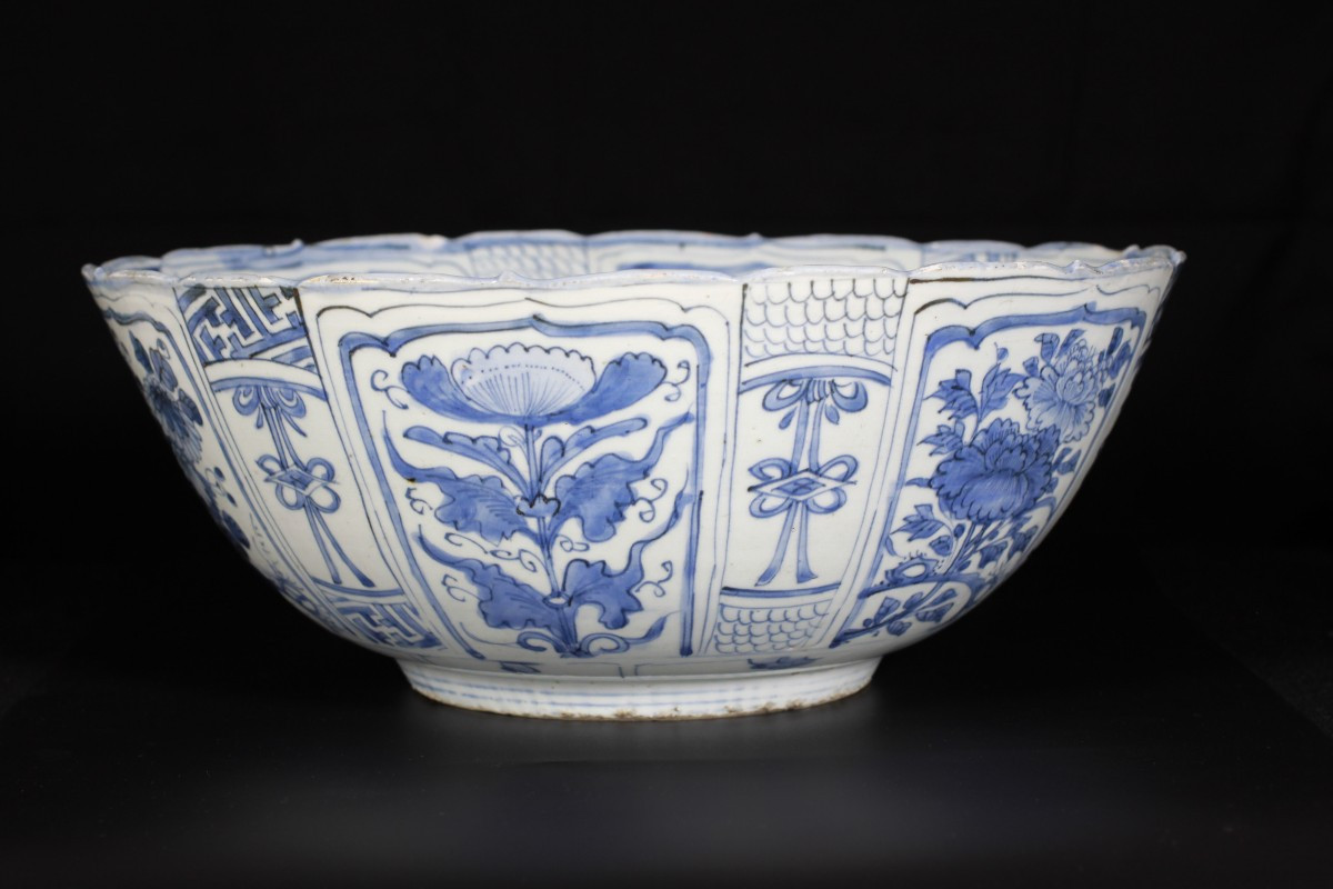 An Important Blue And White "kraak" Bowl - China, 17th Wanli Period-photo-3