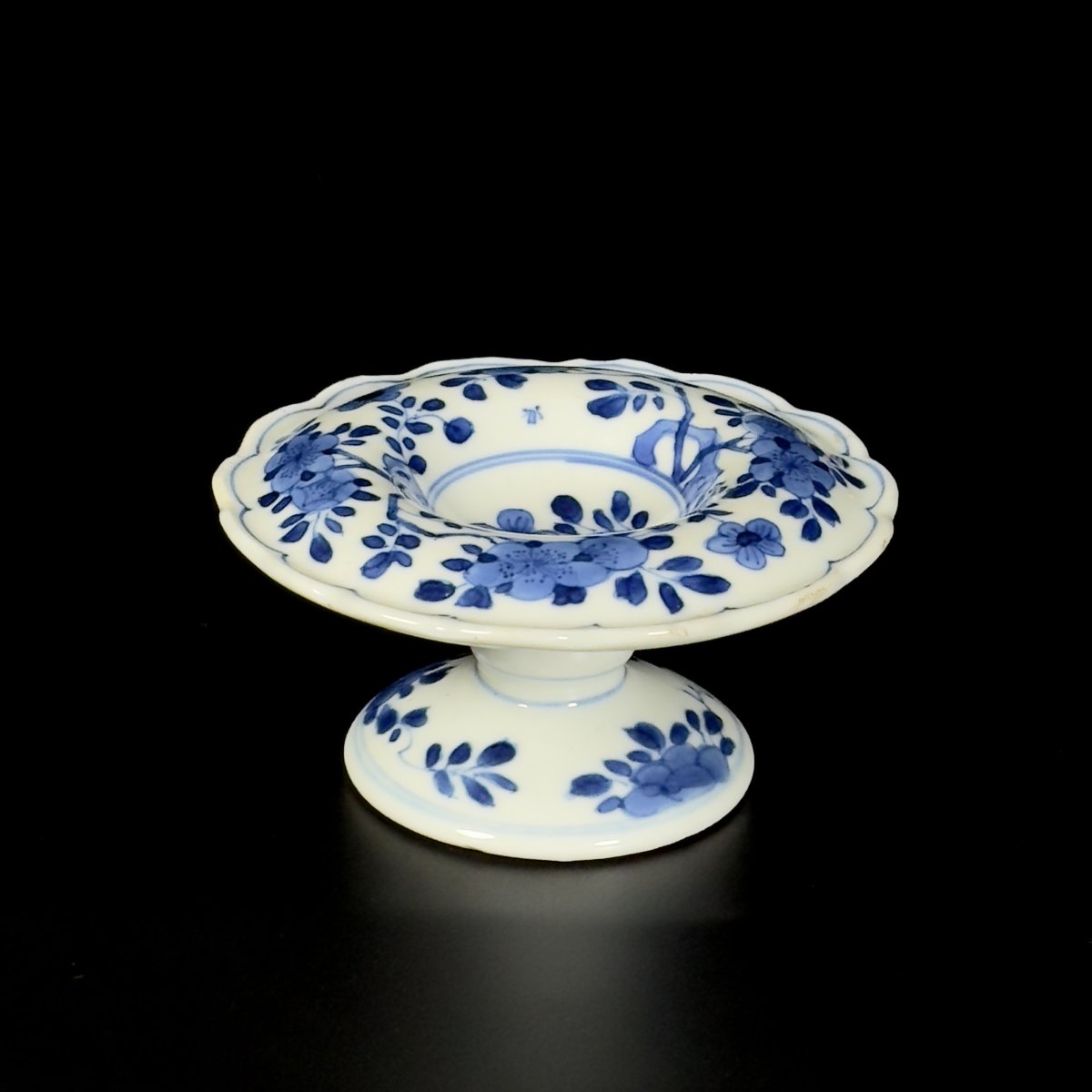 A. Blue And White Porcelain Salt Cellar - China, 18th Century, Kangxi Period-photo-4