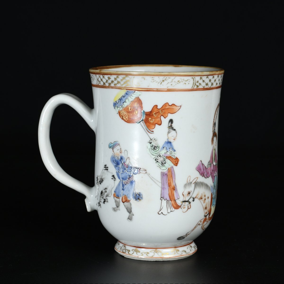 A Large Famille Rose Equestrian Tankard - China, 18th Yongzheng Period-photo-3